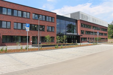 Die neue Kreisverwaltung an der Albrecht-Thaer-Straße 101 in Uelzen.